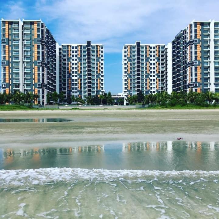 Timur Bay Seafront Resident By Seroja Suits Apartment Kuantan
