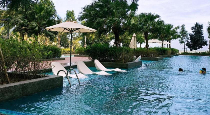 Timur Bay Seafront Resident By Seroja Suits Apartment Kuantan