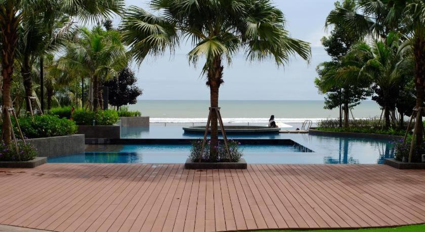 Timur Bay Seafront Resident By Seroja Suits * Kuantan